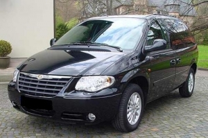 Chrysler Voyager 2.8 crd automat 7 míst