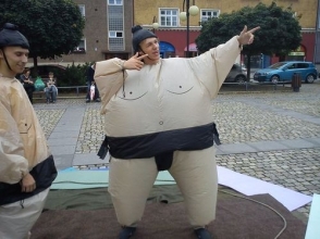 SUMO OBLEKY