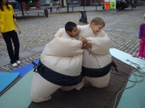 SUMO OBLEKY