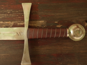 Středověký meč