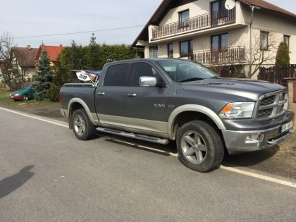 Dodge Ram 1500 Laramie 5.7HEMI